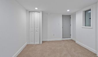 433 N ROBINSON St, Baltimore, MD 21224