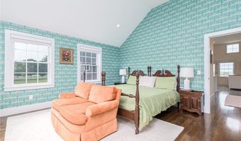 953 Fort Getty Rd, Jamestown, RI 02835