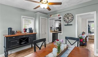 40 Glen St, East Providence, RI 02915