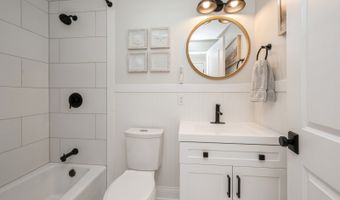 10308 Kenilworth Ave, Algonquin, IL 60102