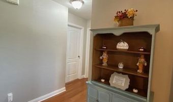 105 Springhill Dr, Bardstown, KY 40004