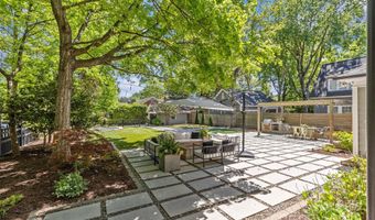 1726 The Plz, Charlotte, NC 28205