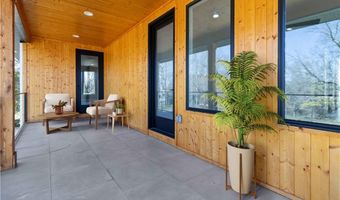 727 NE 2nd St, Bentonville, AR 72712