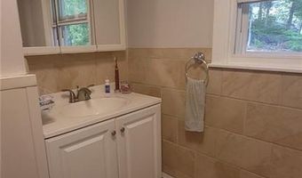 15 Anita Rd, Johnston, RI 02919