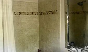102 Wedgewood Cir, Belford, NJ 07718