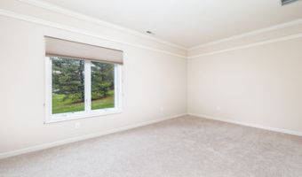 16 Thistle Holw 16, Avon, CT 06001