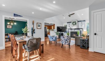 90 E Lincoln Ave, Atlantic Highlands, NJ 07716