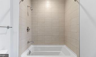 8300 WISCONSIN Ave 1B-1-829, Bethesda, MD 20814