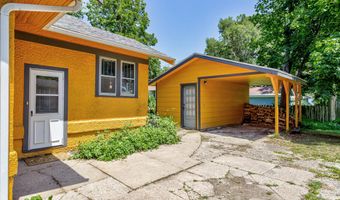 920 Clark Ave, Ames, IA 50010