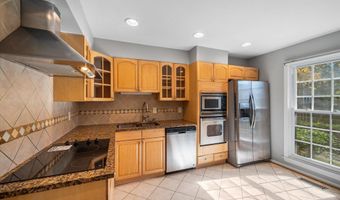 10276 ARIZONA Cir 61, Bethesda, MD 20817