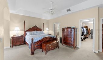 921 CLASSIC VIEW Dr, Auburndale, FL 33823