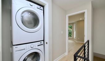 318 N PAYNE St, Alexandria, VA 22314