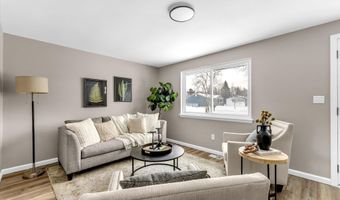 12 Faust Ct, Ann Arbor, MI 48108