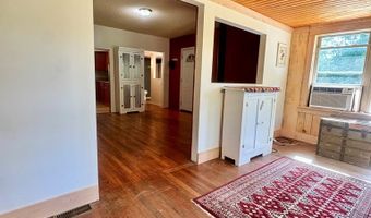 107 6th, Beaver, WV 25813