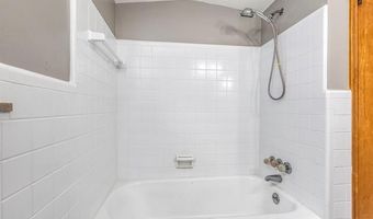 17237 Philomene Blvd, Allen Park, MI 48101