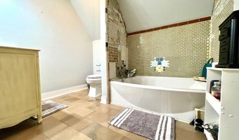 330 Hawthorne Dr, Bedford, IN 47421