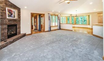 956 160th Ln NE, Ham Lake, MN 55304