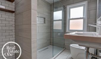 15560 Mclain Ave, Allen Park, MI 48101