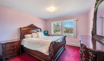 133 Wentworth Ave, Albertson, NY 11507