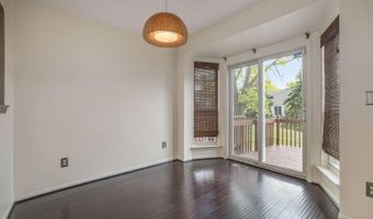 3088 Village Cir, Ann Arbor, MI 48108