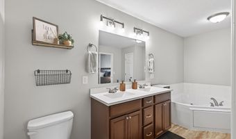 6222 Maclynn Ave NE, Albertville, MN 55301