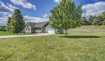 17500 Bridle Dr, Abingdon, VA 24210