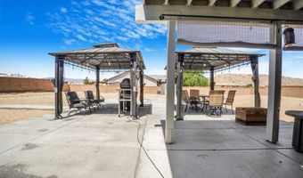 17993 Mondamon Rd, Apple Valley, CA 92307