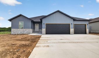 422 Beavertail Rd, Ash Grove, MO 65604