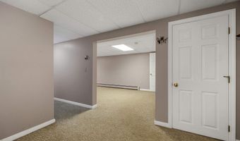 495 Halls Hill Rd, Alton, NH 03809