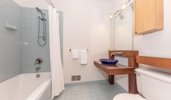 2225 Chaucer Ct, Ann Arbor, MI 48103