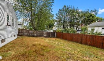 321 Beckwith St, Cranston, RI 02910