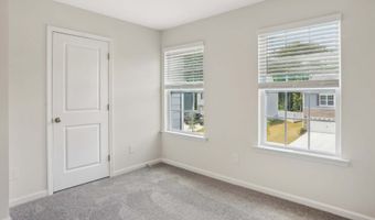 608 Country Oak Dr, Weaverville, NC 28804