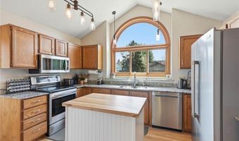7135 Upper 157th St W, Apple Valley, MN 55124