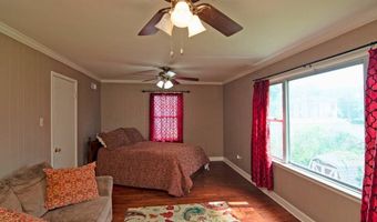 162 Monroe St, Alderson, WV 24910