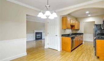 70 Turner St, Warwick, RI 02886