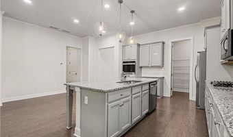 556 Avondale Hills Dr, Avondale Estates, GA 30032