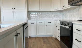 5067 Nebraska St, Bay St. Louis, MS 39520