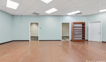 1950 Hendersonville Rd, Asheville, NC 28776
