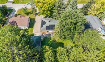 2570 PALISADES Ln, Appleton, WI 54915