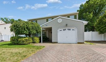 21 Deer Run Dr S, Barnegat, NJ 08005