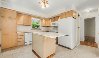 93 N Harding Rd, Columbus, OH 43209