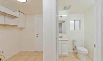18063 Burbank Blvd, Encino, CA 91316