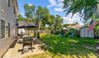 4 Clarke St, Warwick, RI 02886