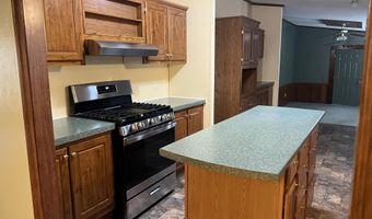 2 Windsor Dr, Alfred, ME 04002