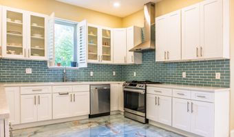 372 Foxboro Dr, Avon, IN 46123