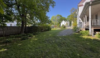 21 Fern St, Bangor, ME 04401