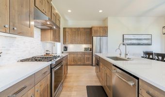 60454 Kangaroo Loop, Bend, OR 97702