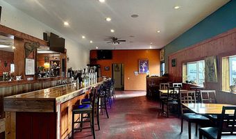 925 CHETCO Ave, Brookings, OR 97415