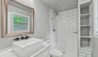 24 Hampstead Ln, Bella Vista, AR 72714