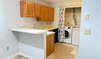 20 E Pembroke Rd 70, Danbury, CT 06811